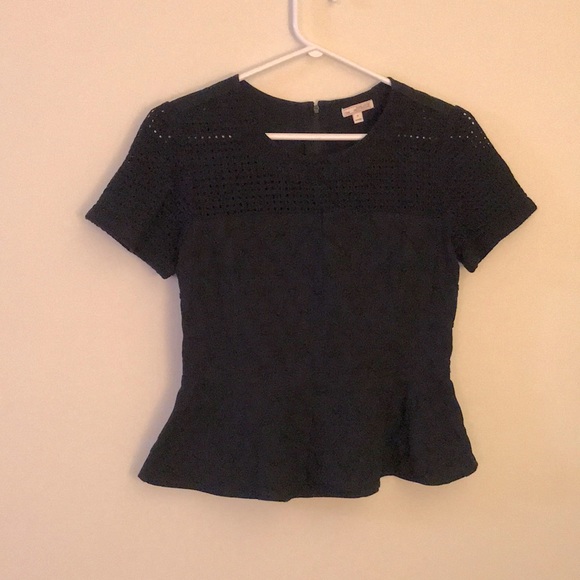 Gap top size 2. - Picture 1 of 3
